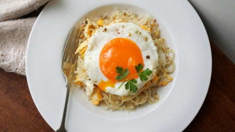 Espaguetis a lo pobre o pasta alla poverella. 