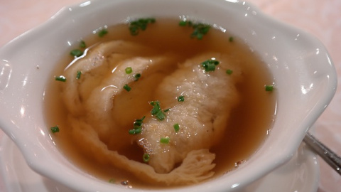 Sopa de dumplings. 