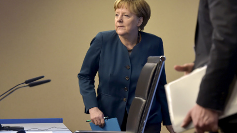 La canciller alemana Angela Merkel, a su llegada a la rueda de prensa al término de la cumbre de Bruselas. REUTERS/Eric Vidal