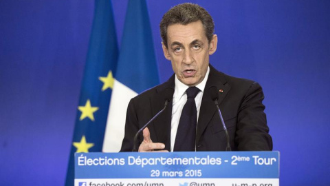 Nicolas Sarkozy ofrece una rueda de prensa tras la votación. - EFE