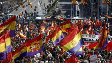 Manifestaciones por la Tercera República./ EFE