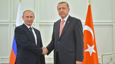 Erdogan pide reunirse con Putin el lunes en París./ Europa Press