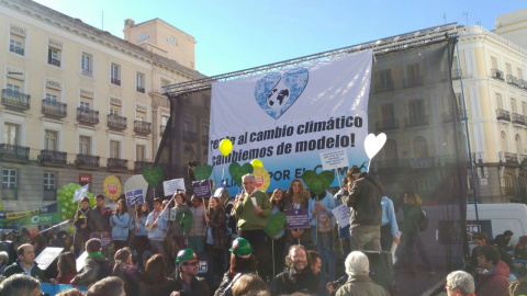 La Puerta del Sol durante la Marcha por el Clima.-PÚBLICO