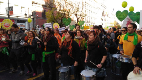 La batucada de Greenpeace en la Marcha por el Clima en Madrid./J.T