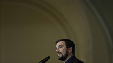 El candidato de IU a la Presidencia del Gobierno, Alberto Garzón, participó en un desayuno informativo que organiza en Madrid Nueva Economía Fórum. EFE/Emilio Naranjo