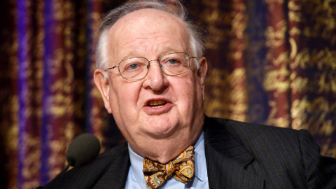 Angus Deaton, durante una conferencia en Estocolmo. / ANDERS WIKLUND (REUTERS)