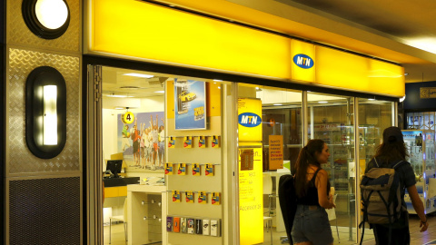 Una tienda de la operadora sudafricana MTN en el centro de Ciudad del Cabo. REUTERS/Mike Hutchings