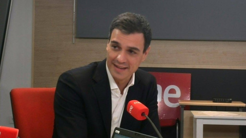 Pedro Sánchez durante su entrevista en RNE. / Twitter