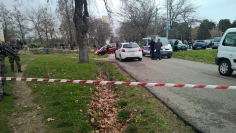 Imagen del coche que embistió a varios militares en la localidad francesa de Valence. LEDAUPHINE.COM