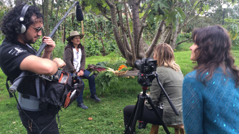 Nelly Velandia, durante el rodaje del documental 'Mujeres al frente, la ley de los más fuertes'.