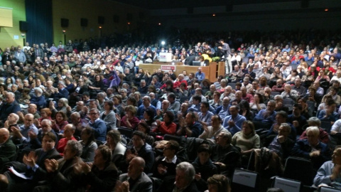 Cientos de asistentes al acto de CCOO y UGT en defensa del derecho de huelga.-CCOO