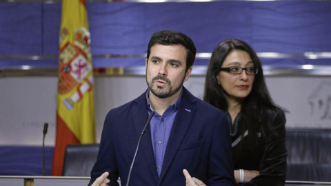 Los diputados de UP-IU, Alberto Garzón y Sol Sánchez. - EFE