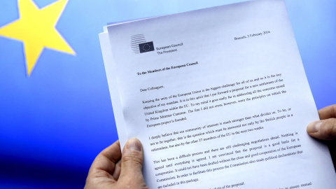 Imagen de la carta enviada a los líderes de la UE por el presidente del Consejo Europeo, Donald Tusk, sobre la permanencia del Reino Unido. REUTERS/Francois Lenoir