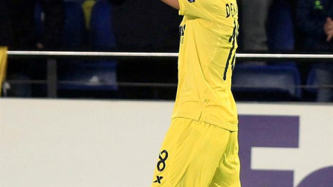 Denis Suárez celebra su gol contra el Nápoles. EFE/Doménech Castelló