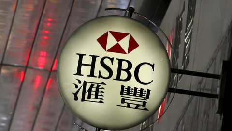 El indicador del banco HSBC en una sucursal el Hong Kong. REUTERS/Bobby Yip