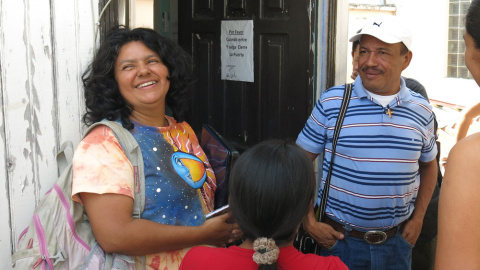 Fotografía cedida por Amnistía  Internacional de la líder indígena Berta Cáceres, asesinada el jueves en Honduras. EFE