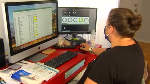 El Gobierno aprueba la nueva regulación del teletrabajo | Público