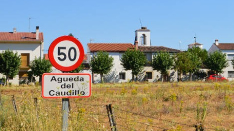 Foto de la entrada a Águeda del Caudillo