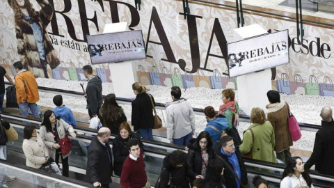 Un centro comercial en España./EFE/Jesús Diges