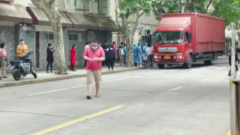 La ciudad de Shanghái despierta poco a poco del letargo de la pandemia