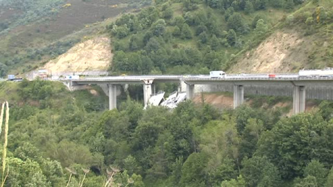 Se derrumba parte de un viaducto en Pedrafita do cebreiro, Lugo