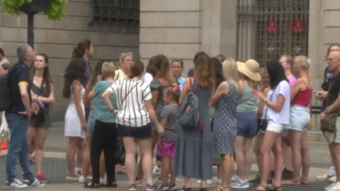 Cordel al turismo masivo en Barcelona 