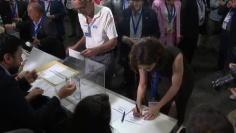 Ayuso, proclamada presidenta del partido con el 99,12% de los votos