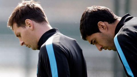 Messi y Luis Suárez, durante el entrenamiento del Barça de este lunes. EFE/Alberto Estévez