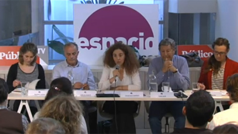 Marina Albiol, Carlos Ugarte, Itziar Ruiz-Giménez, Sami Naïr y Estrella Galán, durante el debate organizado por Espacio Público.