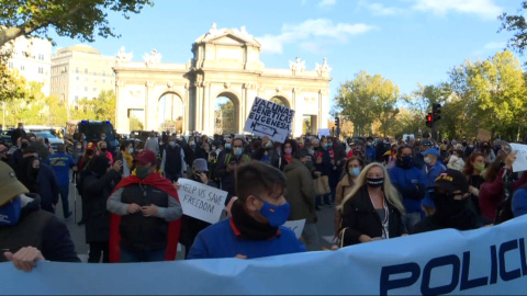 Asociación policial protesta contra la imposición de la mascarillas