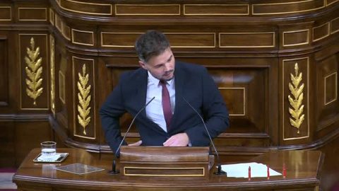 Rufián exhibe en el Congreso tres balas utilizadas por Marruecos para "matar migrantes" en la valla de Melilla