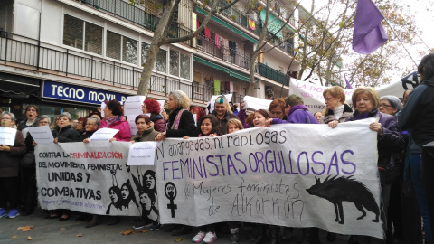 Cabecera de la manifestación contra el alcalde de Alcorcón, David Pérez. EUROPA PRESS