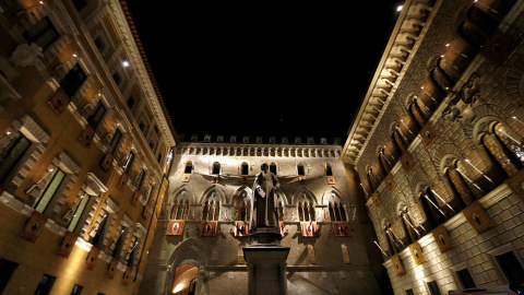 Sede del Monte dei Paschi, el banco más antiguo del mundo fundado en 1472, en la ciudad italiana de Siena. REUTERS/Stefano Rellandini