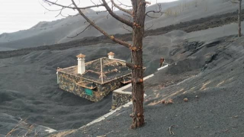 Las casas sepultadas por el volcán aguardan diagnóstico