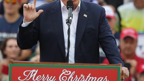 El presidente electo norteamericano, Donald Trump, arremete contra China por un dron. En la imagen, en un acto celebrado este 17 de diciembre en Alabama. EFE/EPA/DAN ANDERSON