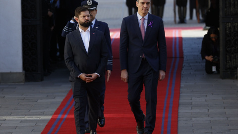 Sánchez advierte de que hay "mujeres políticas" en España "que banalizan" el feminismo