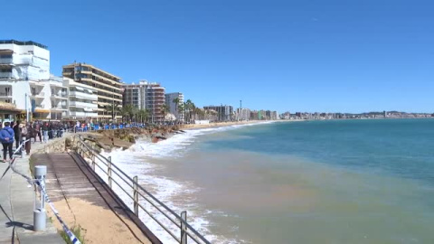 El temporal que ha afectado estos últimos días al mar deja su huella en la costa gerundense