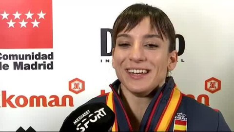 La karateka española Sandra Sánchez se alza como campeona del mundo de