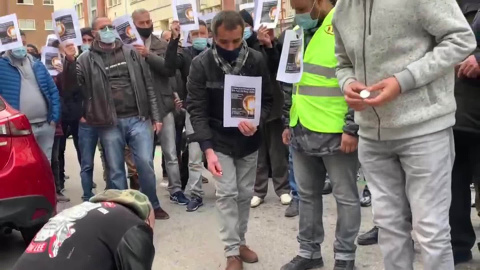 El Sector V de la Cañada lleva sus protestas frente a la Consejería de Vivienda