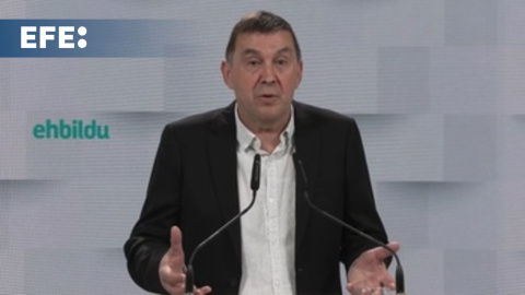 Otegi sostiene que el BNG es "la fuerza del futuro en Galicia"