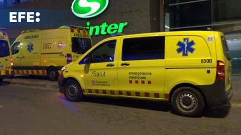 Un detenido por romper con un hacha los cristales de un aparador en el Màgic de Badalona