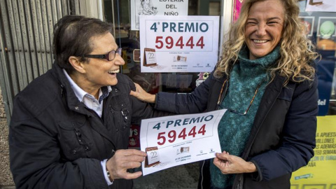 El 59.444, cuarto premio del Sorteo Extraordinario de la Lotería de Navidad, ha sido vendido en parte en el establecimiento de prensa y lotería de Pilar Díaz en Toledo, que por tercer año consecutivo ha repartido suerte. De momento, la dueñ