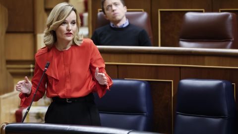 Pilar Alegría al PP: "Si me ofrecieran dar un paseo en barco, no me haría falta ir a Google para saber lo que tendría que hacer"