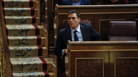 El exlíder del PSOE, Pedro Sánchez, en su escaño en el Congreso de los Diputados. REUTERS