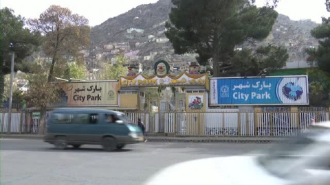 Los talibanes prohíben a las mujeres acceder a los parques de atracciones de Kabul