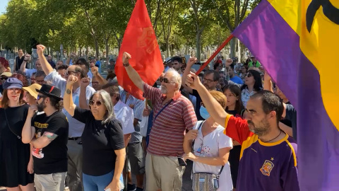 Así ha sido el homenaje a las 13 Rosas y 43 Claveles en Madrid