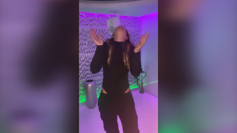 Tamara Gorro demuestra su felicidad a base de bailes y momentos íntimos