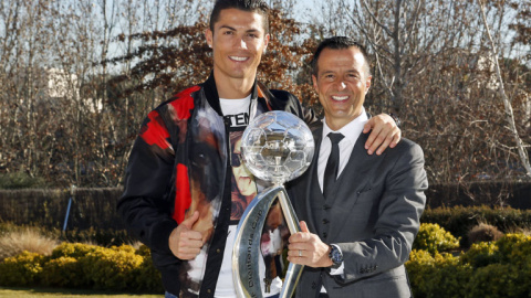 Jorge Mendes junto a Cristiano Ronaldo.