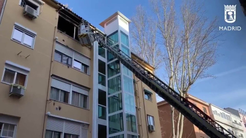 Ingresada con graves quemaduras una anciana por el incendio de su cocina en Moncloa