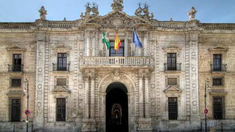 Fachada del Rectorado de la Universidad de Sevilla.